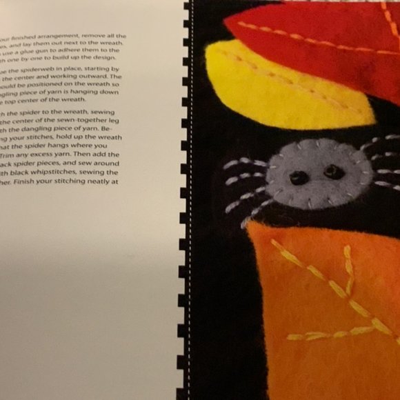 "Felt-o-ween" Craft Book-40 scary-cute projects to celebrate Halloween - Picture 4 of 14